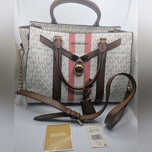 🩷🤍🩷 NWOT Michael Kors Medium Pink and White Striped Hamilton Bag🩷🤍🩷